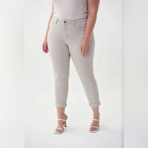 NWT Reitmans Ankle Pant Soft jeans in light brown beige size 22 (33) women